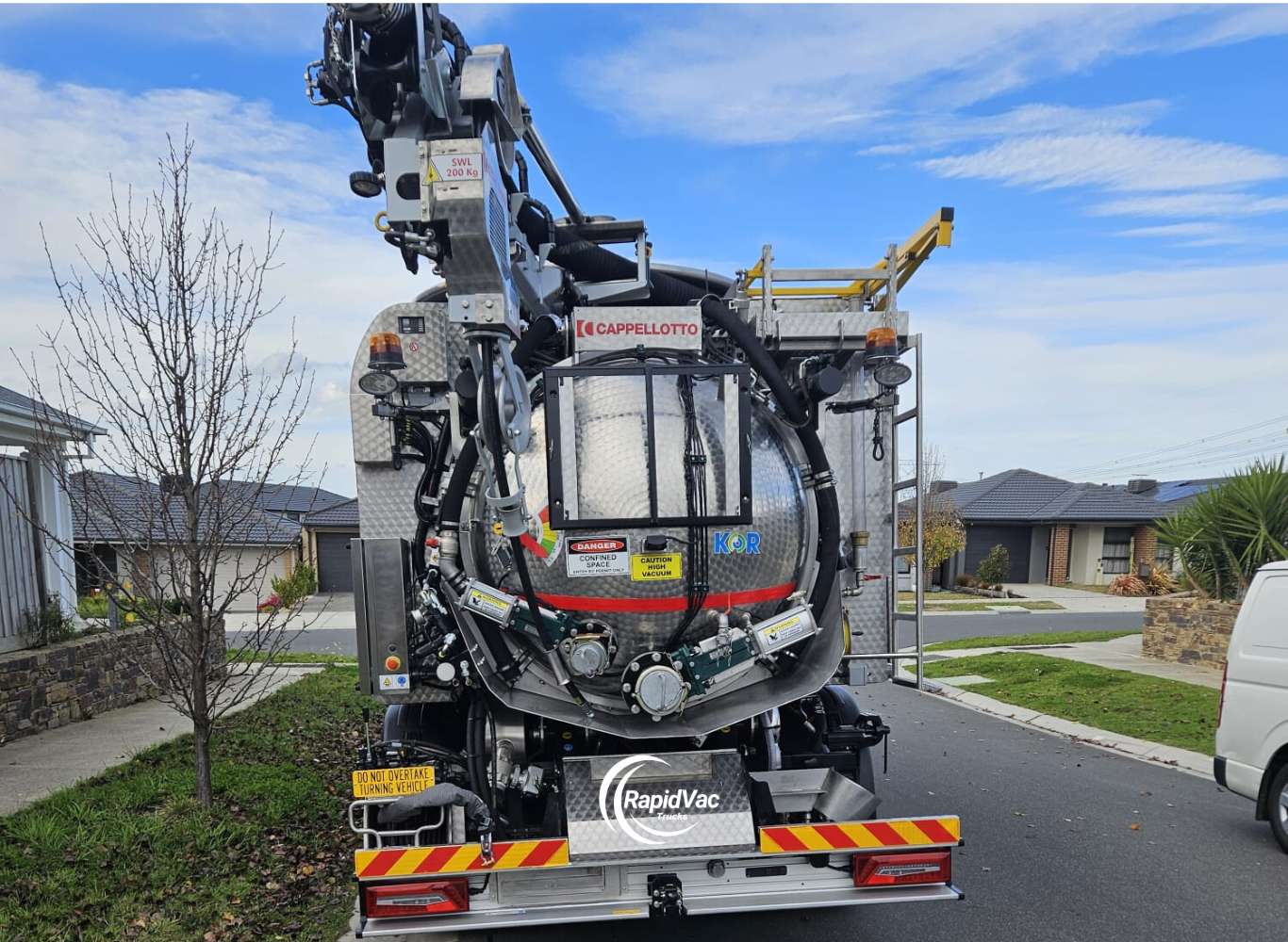 Non-invasive trenching for fibre optic and NBN installations in Melbourne.